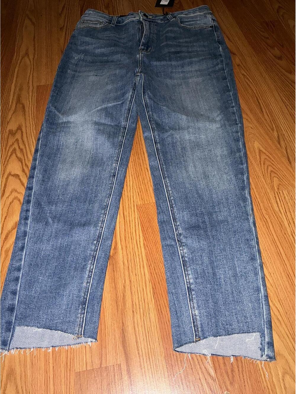 RISEN Women's Blue Denim Jeans Size 32 Waist